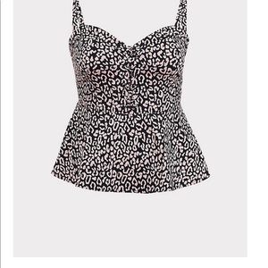 Torrid pink leopard lace up top